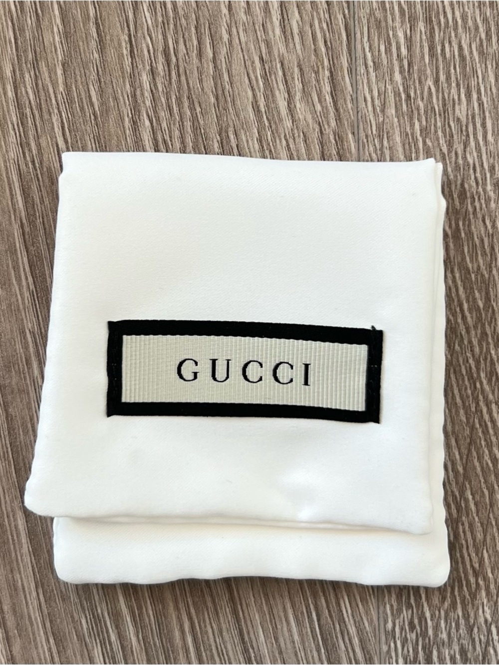 Gucci dust bag (C613)